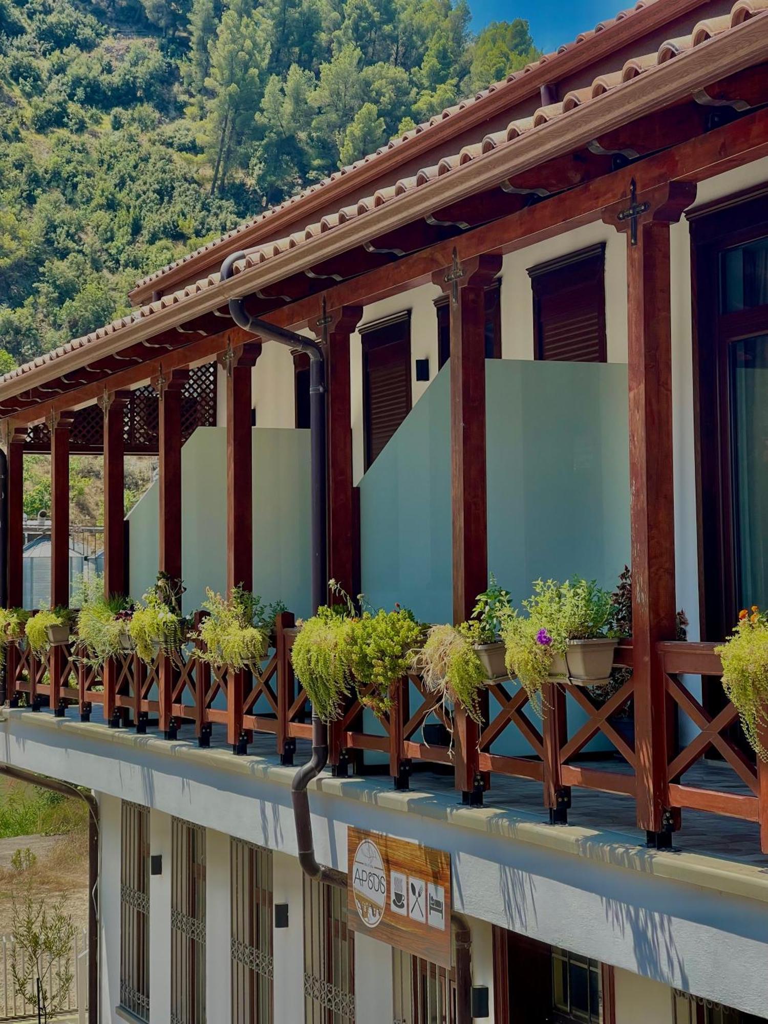 Bujtina Apsus Hotel Berati Exterior foto